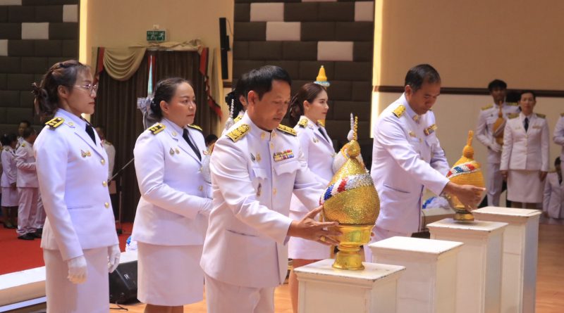 ร่วมพิธีถวายเครื่องราชสักการะและวางพานพุ่ม และพิธีจุดเทียนถวายพระพรชัยมงคล เนื่องในรัฐพิธีวันเฉลิมพระชนมพรรษา “สมเด็จพระนางเจ้าสิริกิติ์ พระบรมราชินีนาถ พระบรมราชชนนีพันปีหลวง” จังหวัดบุรีรัมย์